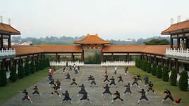 Тишината на Zu Lai Temple