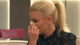 Екс Гущеровица: Мои известни приятелки идваха вкъщи, за да спят с мъжа ми ВИДЕО