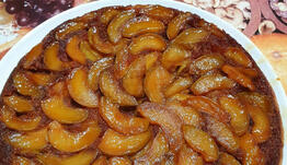 Карамелизирани ябълки с канела и ром за есенни вечери Карамелизирани ябълки с канела и ром за есенни вечери