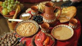 Какво да сложим на трапезата за Бъдни вечер (ТРАДИЦИОННИ РЕЦЕПТИ)