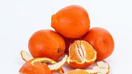 Ароматотерапия у дома: Свещ от мандарини срещу стрес и безсъние
