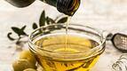 Защо да заменим наситените мазнини със зехтин и от кои болести предпазва "течното злато"?