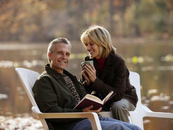 Няколко причини жените да са привлечени от по-зрели мъже