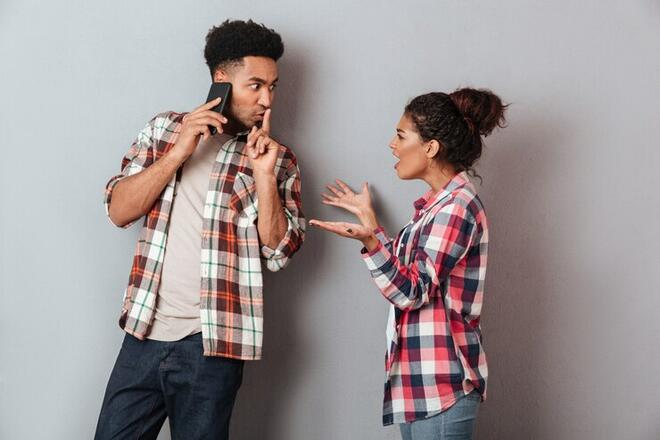 Как да разберете, че един мъж ви използва?