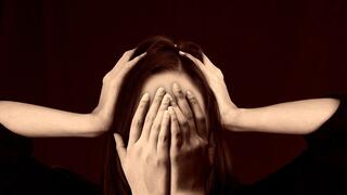 Учени разкриха как стрестът уврежда ДНК-то и ускорява стареенето
