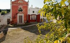 Релакс зона на седмицата: Masseria Torre Coccaro 