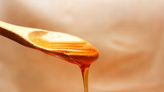 Полезен ли е захросаният мед?