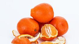 Ароматотерапия у дома: Свещ от мандарини срещу стрес и безсъние
